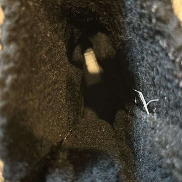 Coach “Laura” leather winter boot 9.5 - Picture 3 of 7